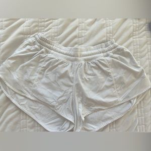NWOT White lululemon hotty hots